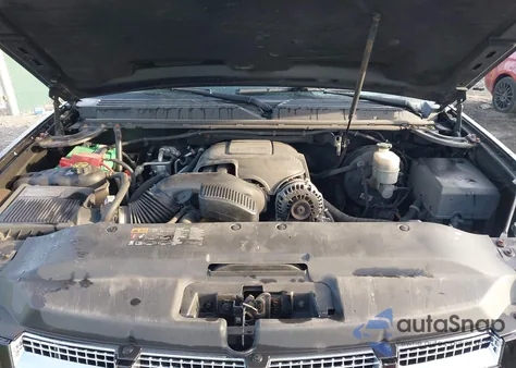 2014 Cadillac Escalade Esv Luxury z USA, uszkodzony, nr VIN 1GYS4HEF4ER190066